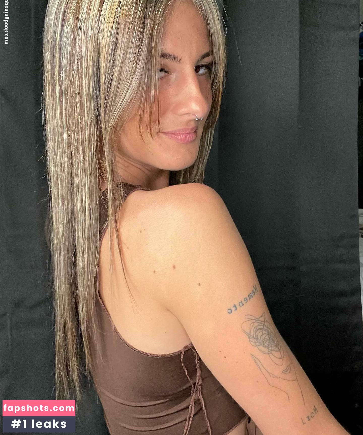 Jessica Clark gallery photo #7