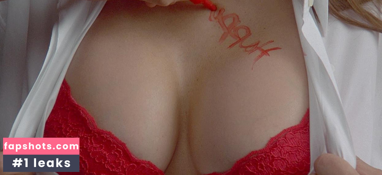 Jessica Gunn gallery photo #3