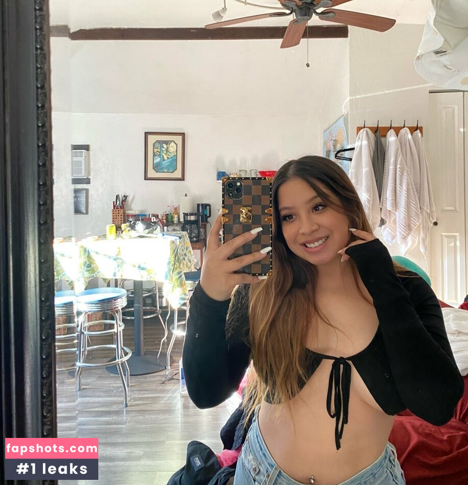 Jessica Huynh gallery photo #6