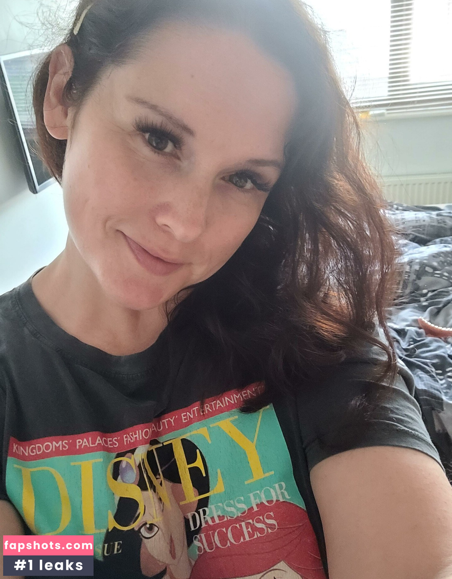 Jessica Johnson gallery photo #22