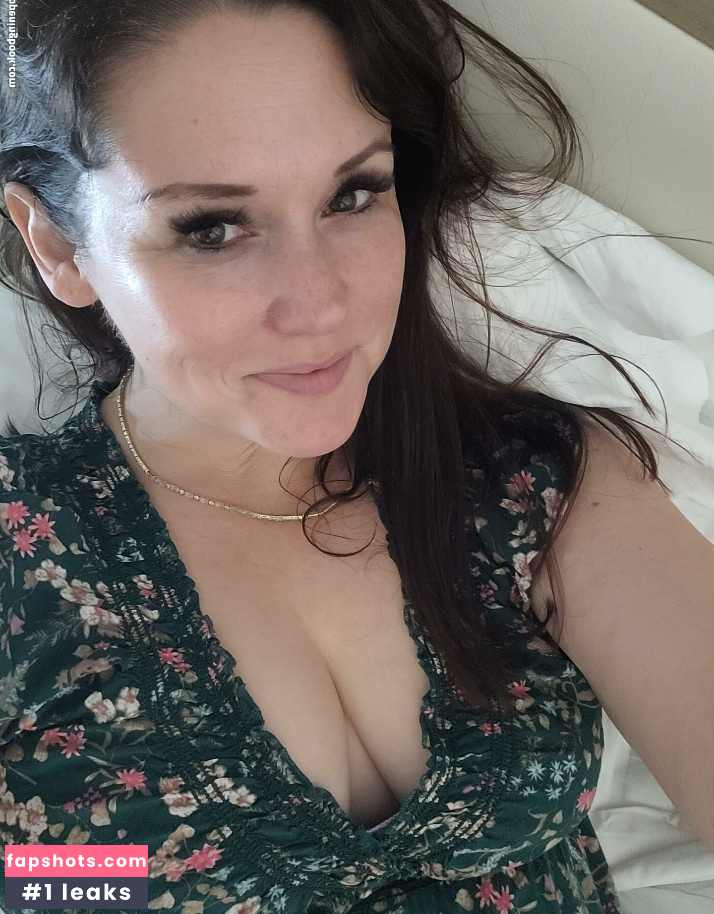 Jessica Johnson gallery photo #9