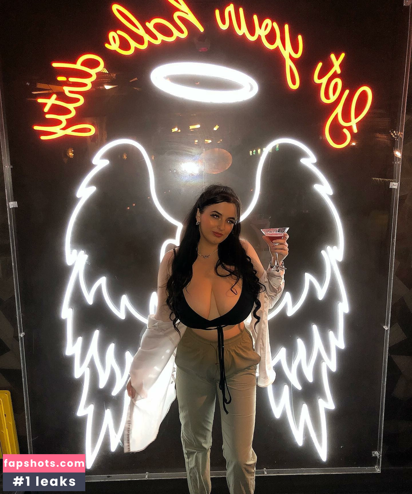 Jessica Lawrence gallery photo #13