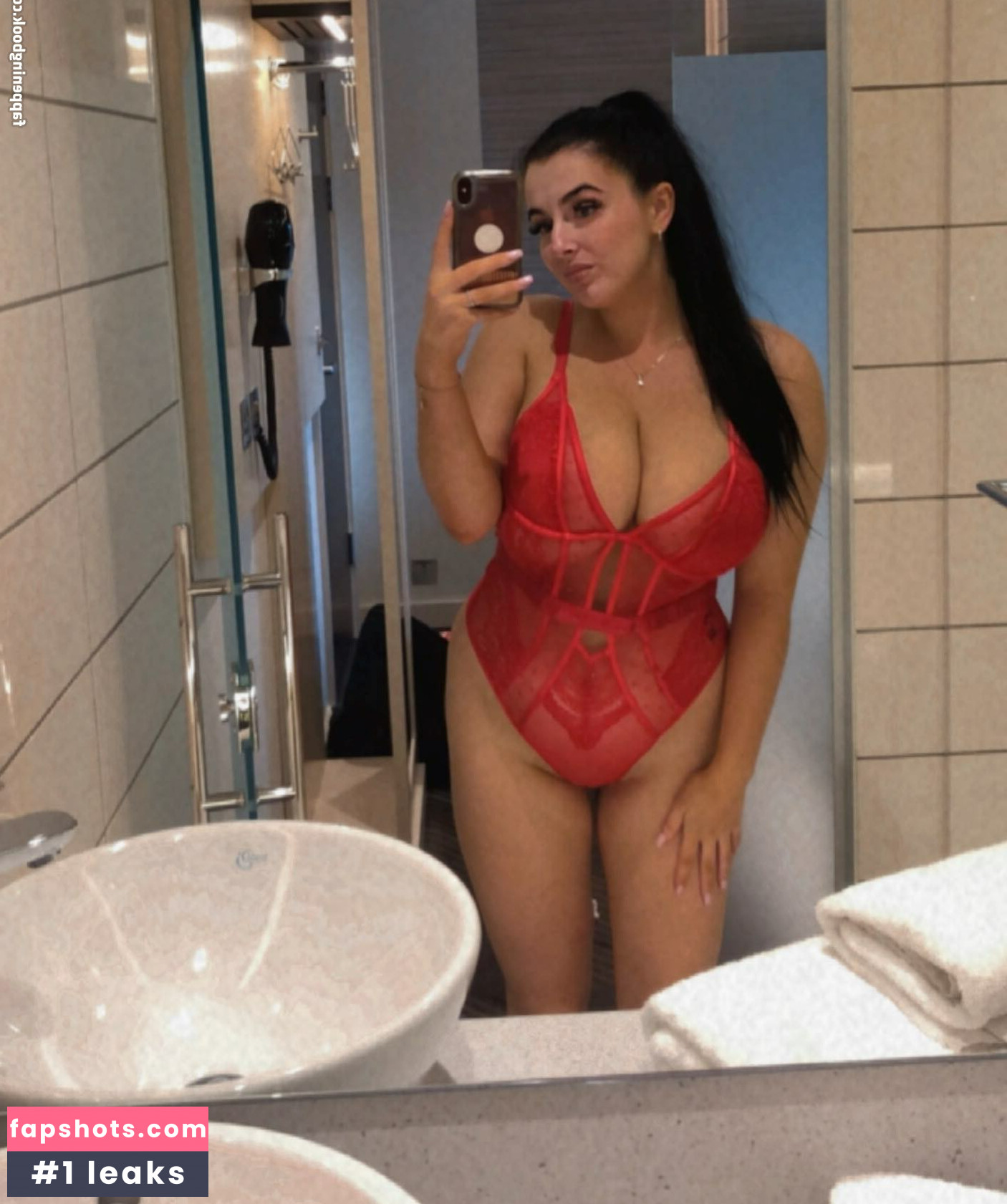 Jessica Lawrence gallery photo #6