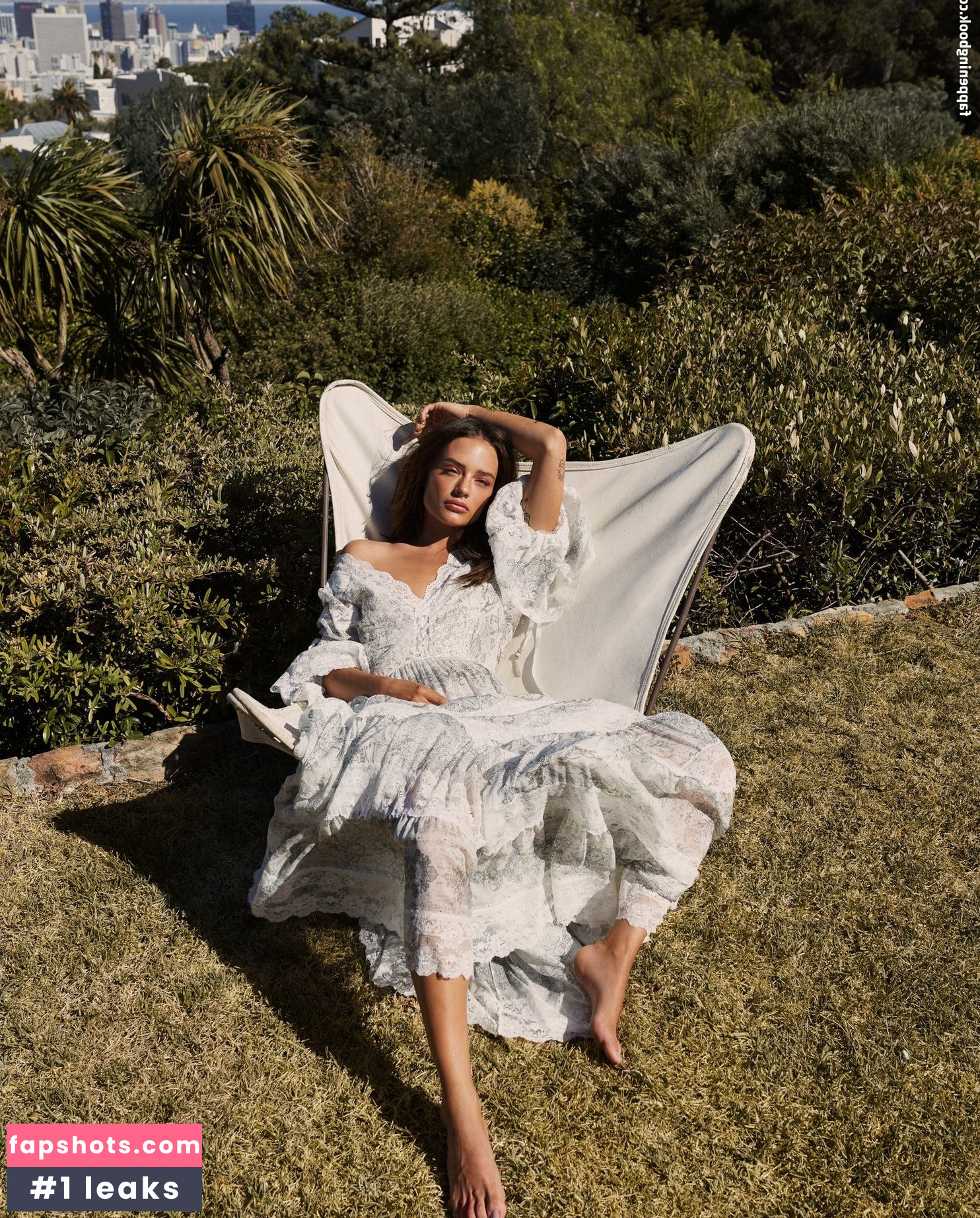 Jessica Lee Buchanan gallery photo #27