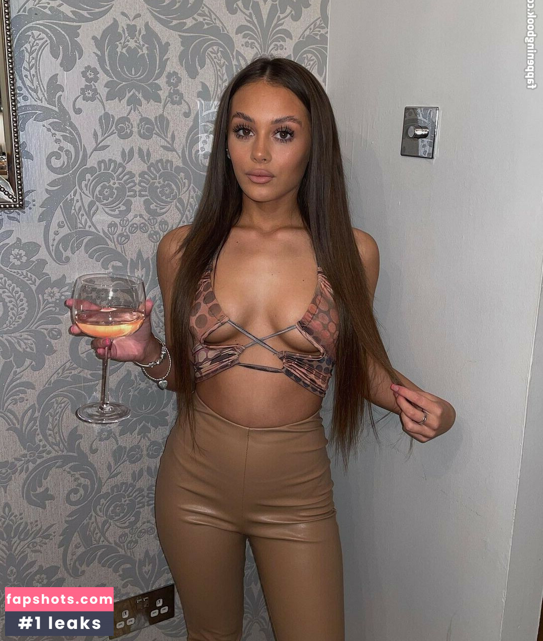 Jessica-Mae gallery photo #6