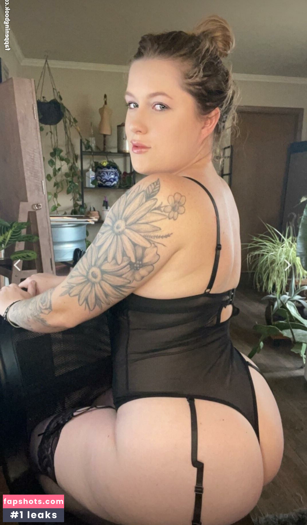 Jessica Melton gallery photo #16