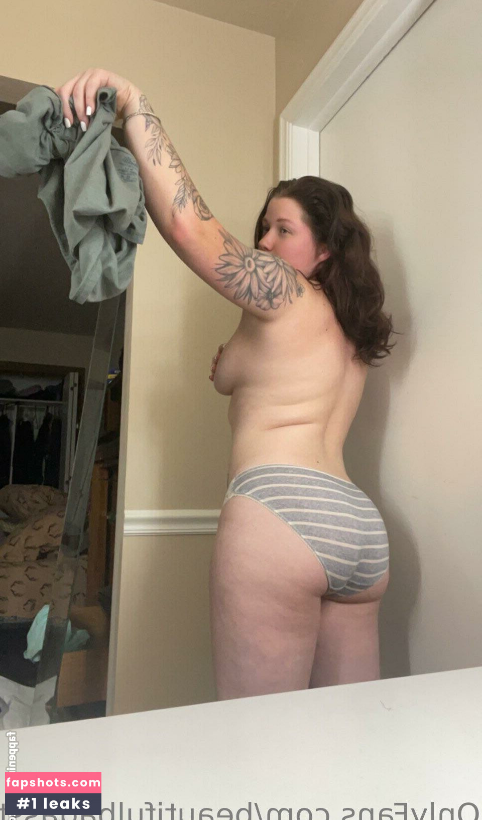 Jessica Melton gallery photo #69