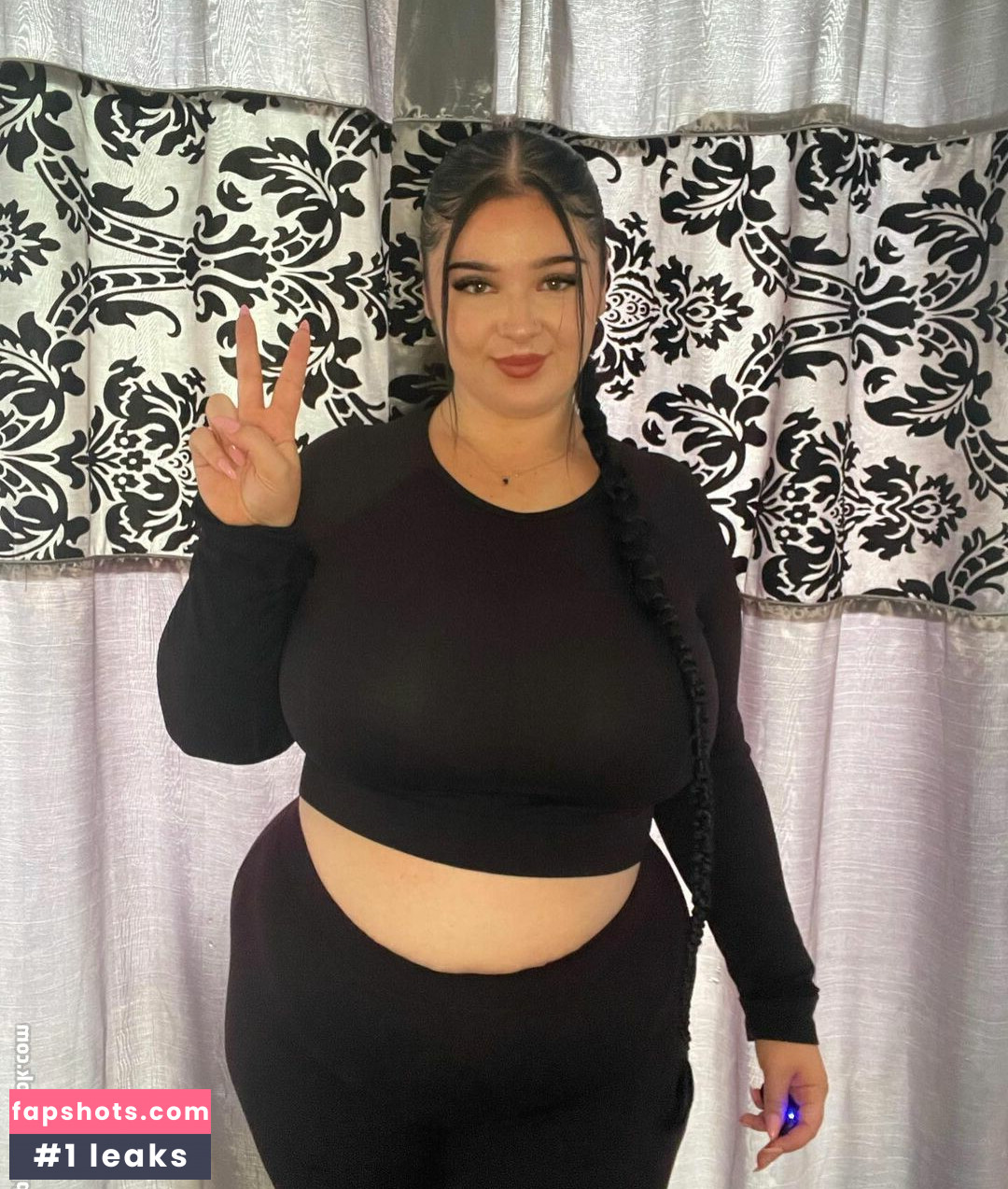 Jessica Neven gallery photo #11