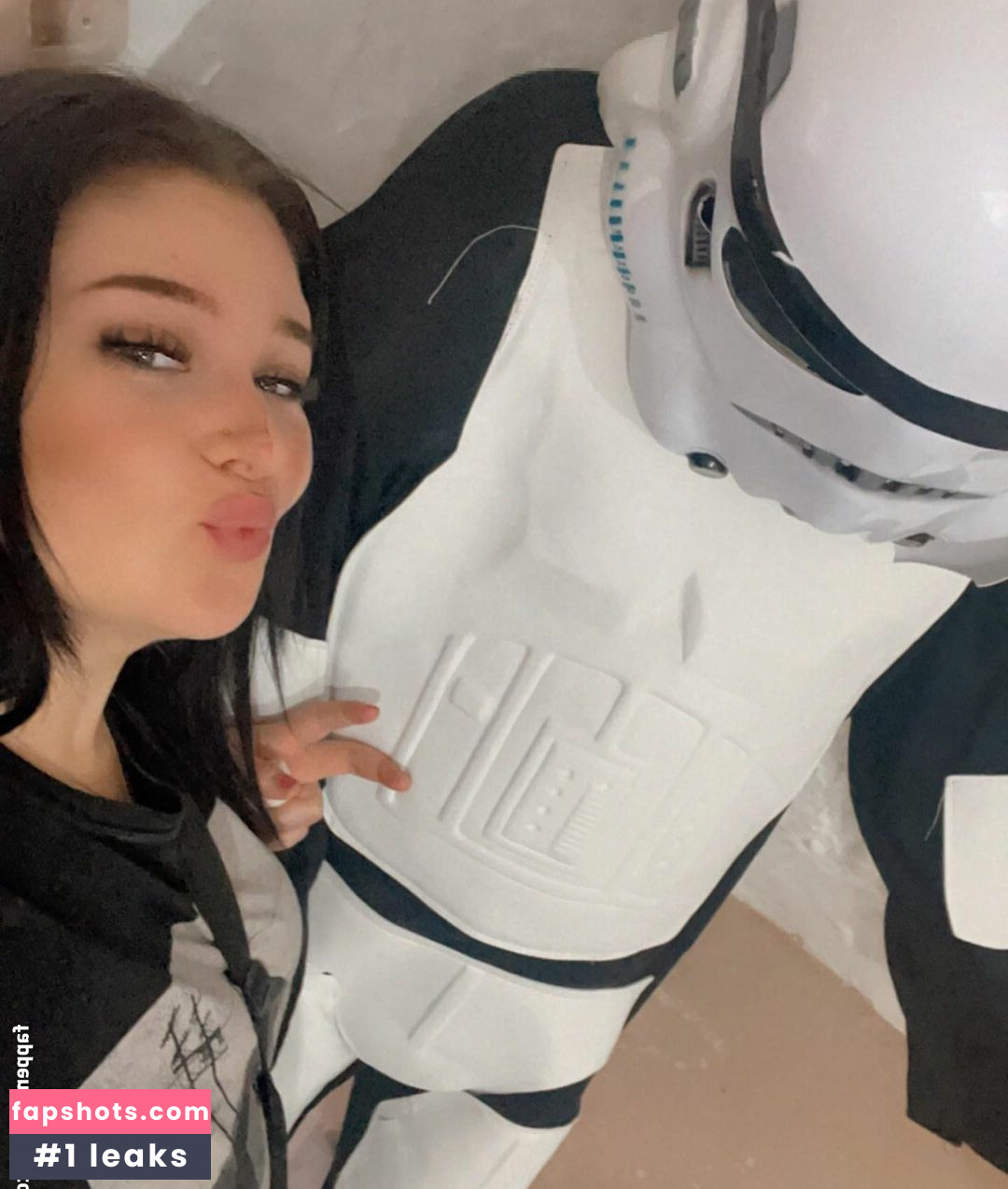 Jessica Neven gallery photo #14