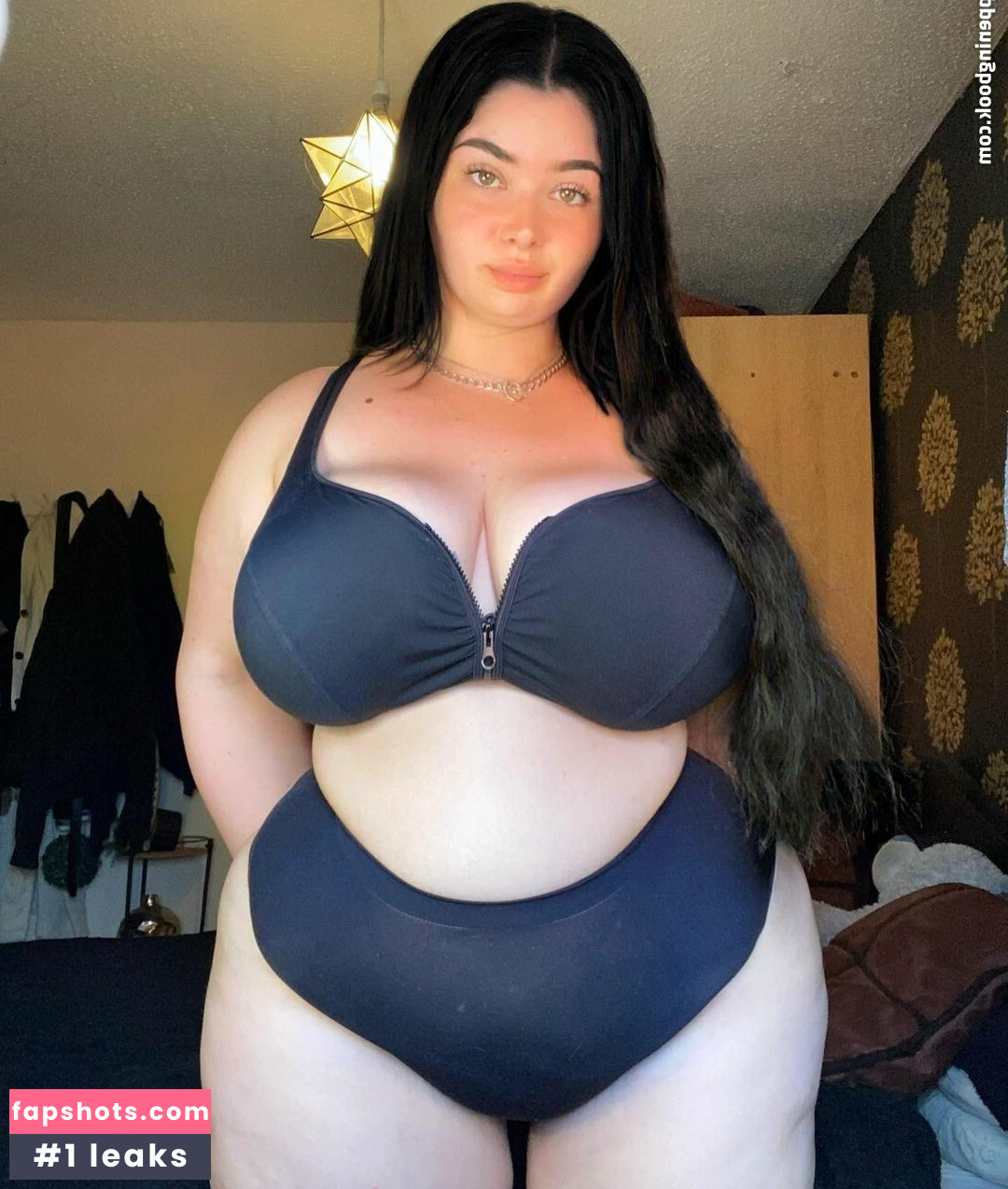 Jessica Neven gallery photo #18