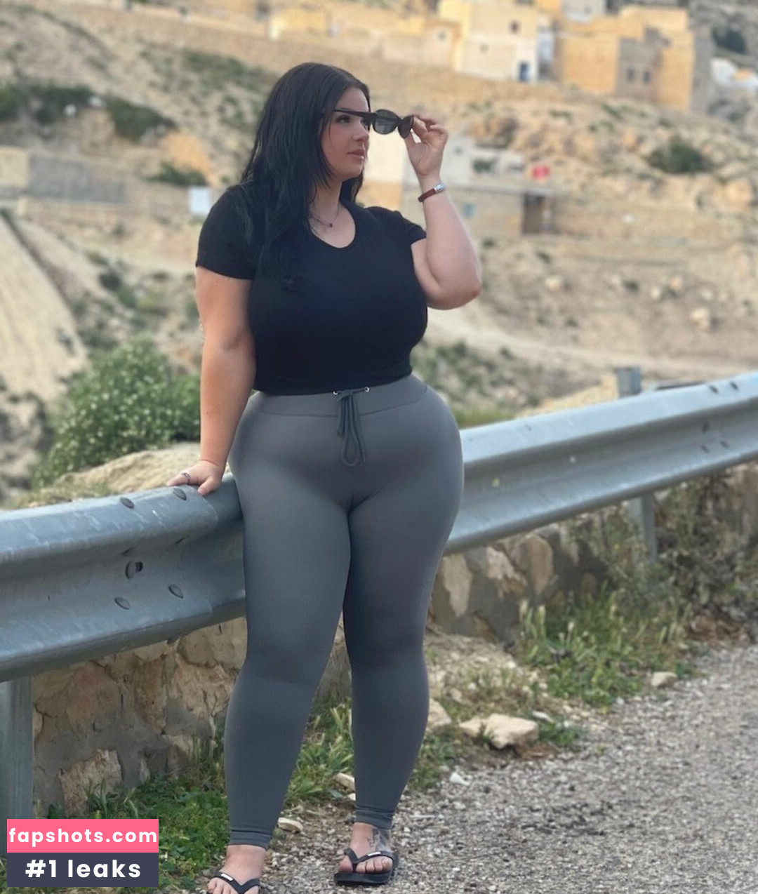 Jessica Neven gallery photo #22