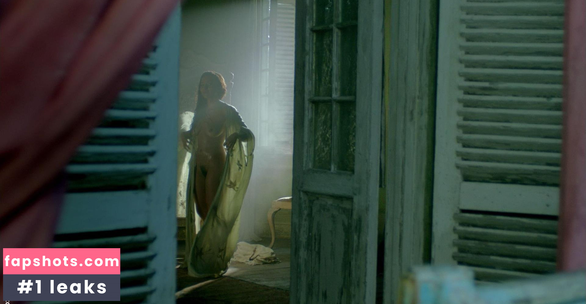 Jessica Parker Kennedy gallery photo #97