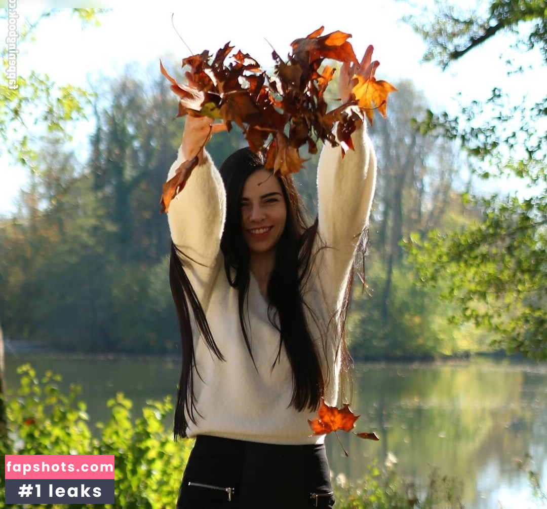 Jessica Romero Sanchez (@hasi_offiziell) gallery photo #13