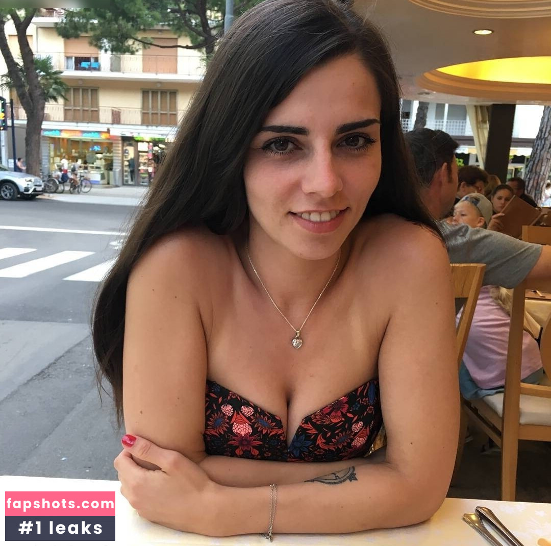 Jessica Romero Sanchez (@hasi_offiziell) gallery photo #24