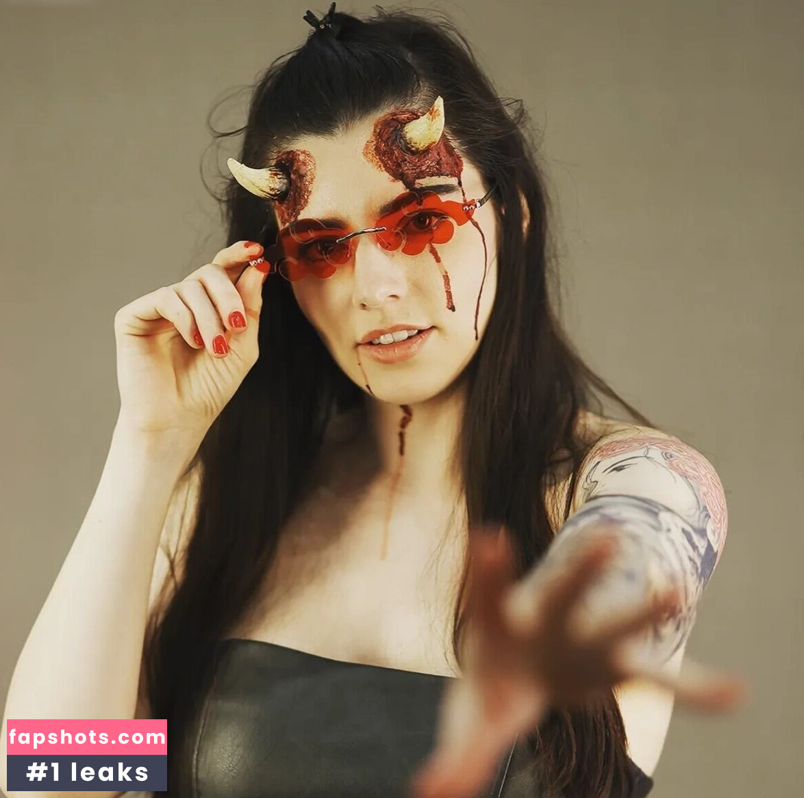 Jessica Romero Sanchez (@hasi_offiziell) gallery photo #10