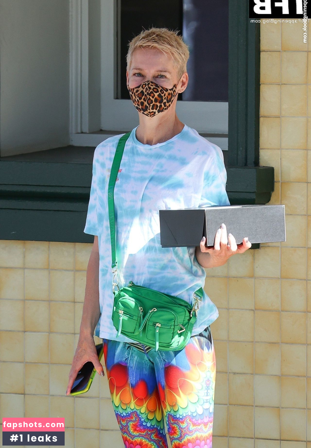 Jessica Rowe gallery photo #21