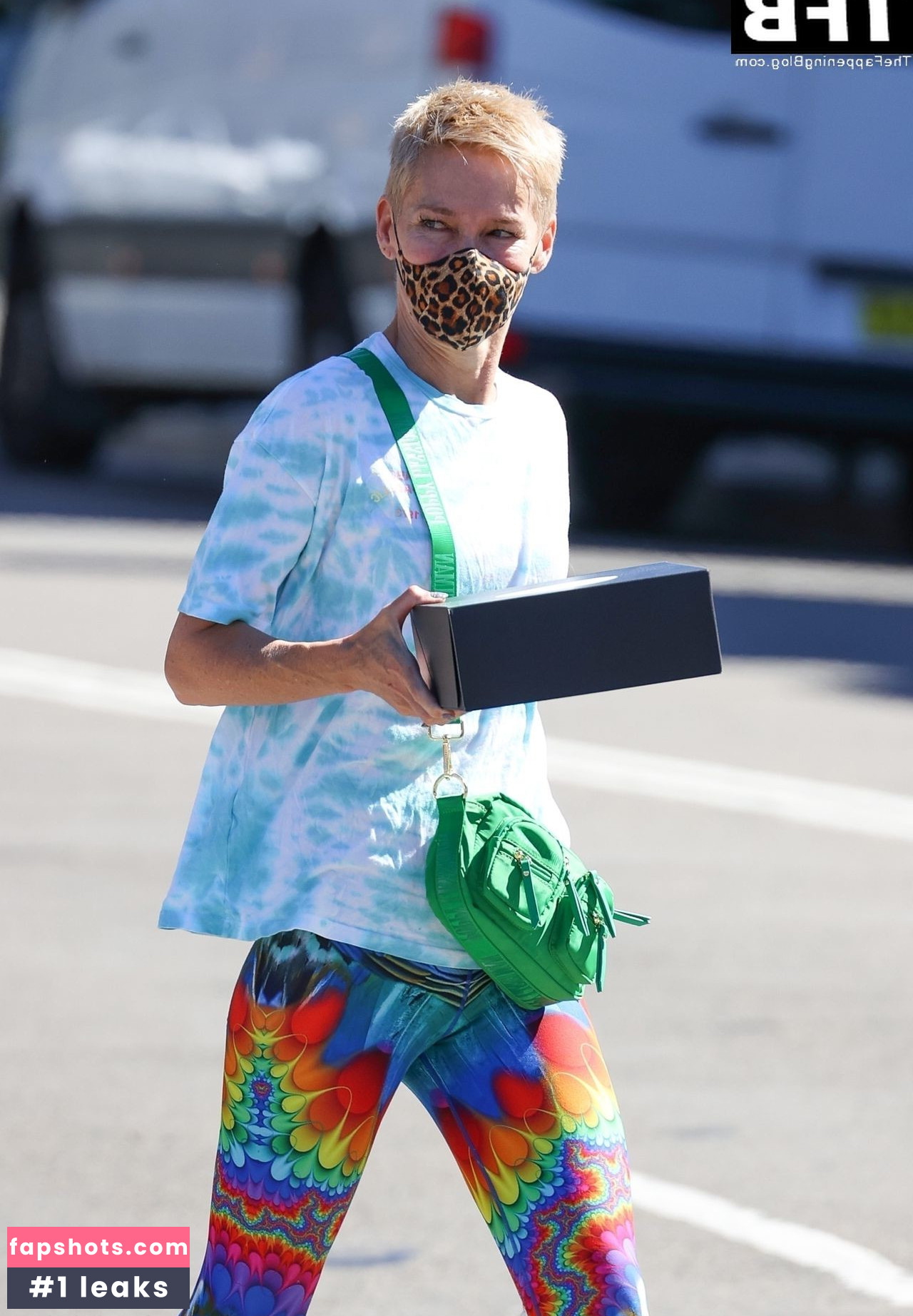 Jessica Rowe gallery photo #29