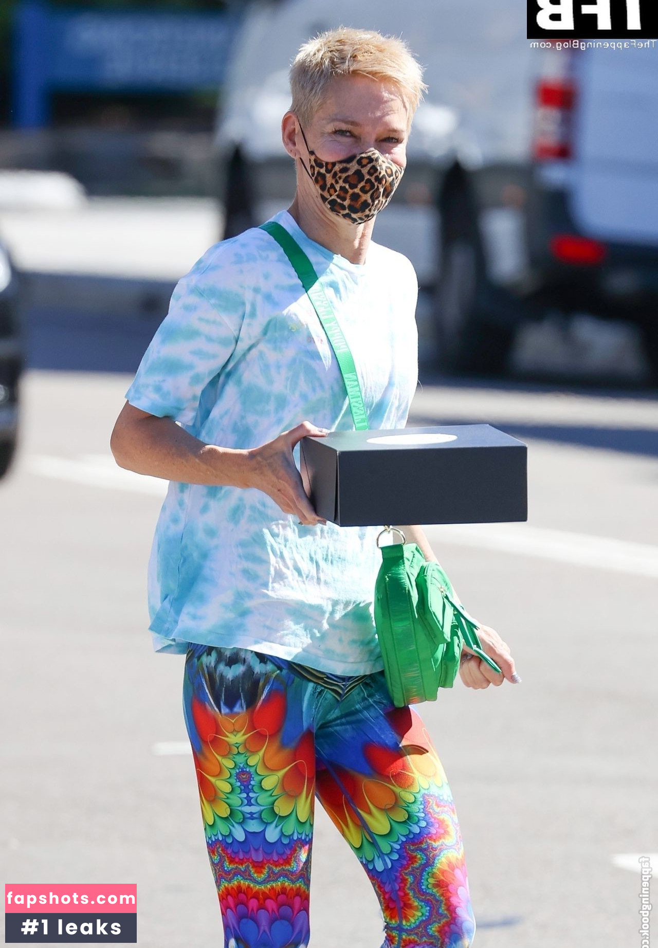 Jessica Rowe gallery photo #32