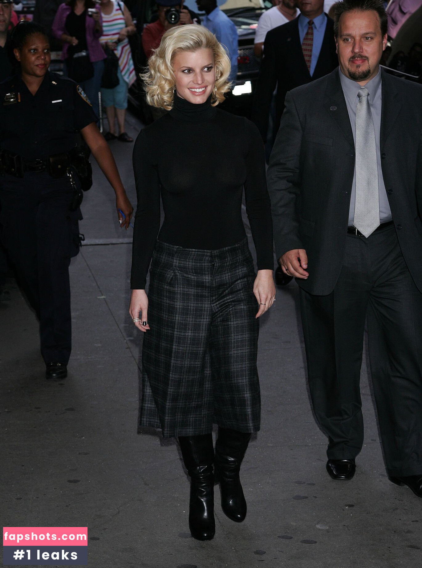 Jessica Simpson gallery photo #161