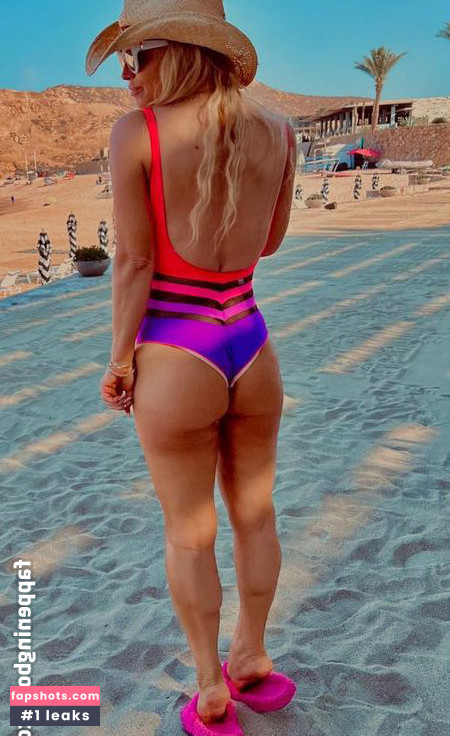 Jessica Simpson gallery photo #182