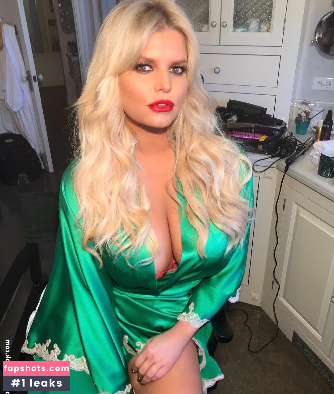 Jessica Simpson gallery photo #238