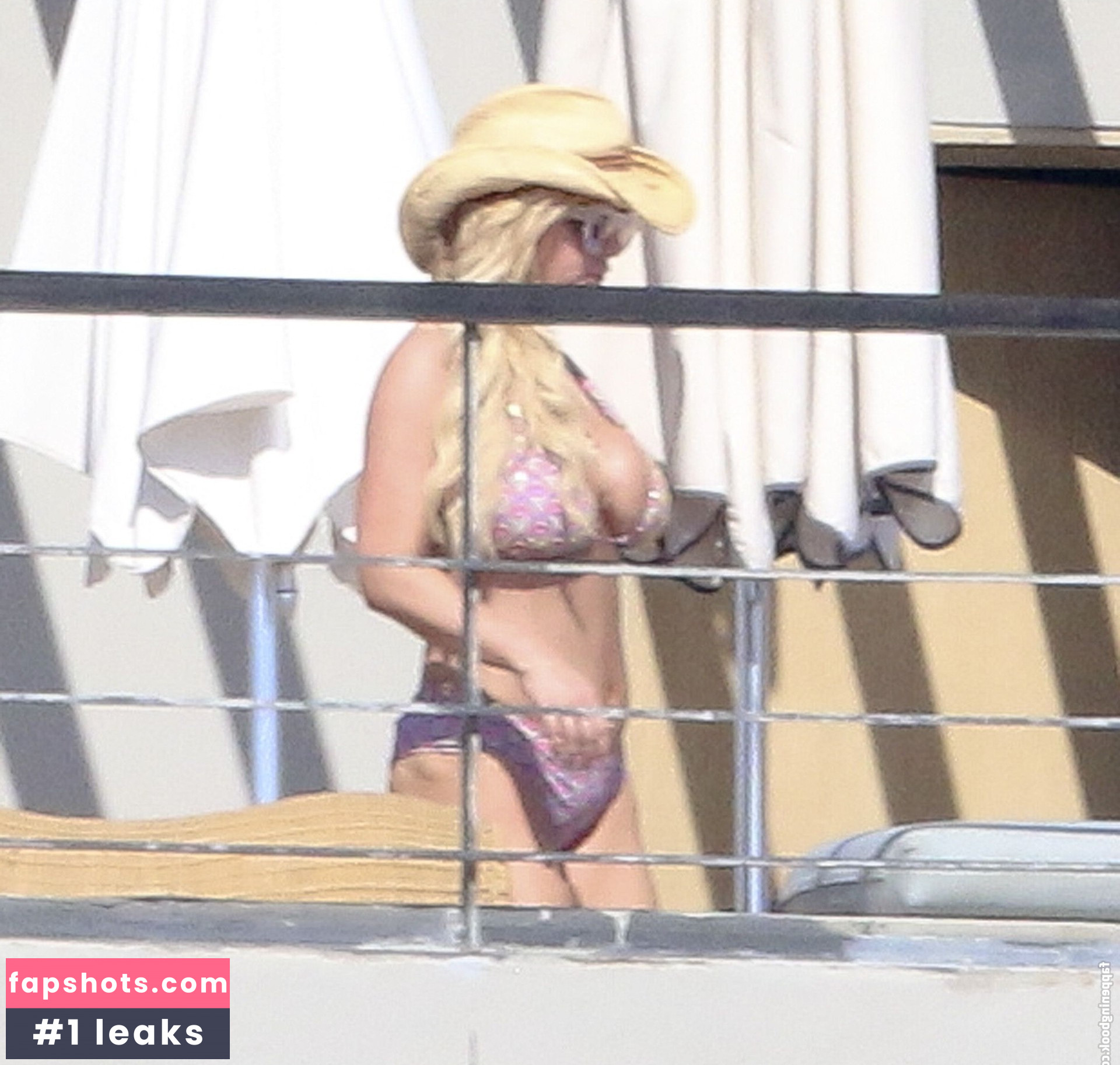 Jessica Simpson gallery photo #260