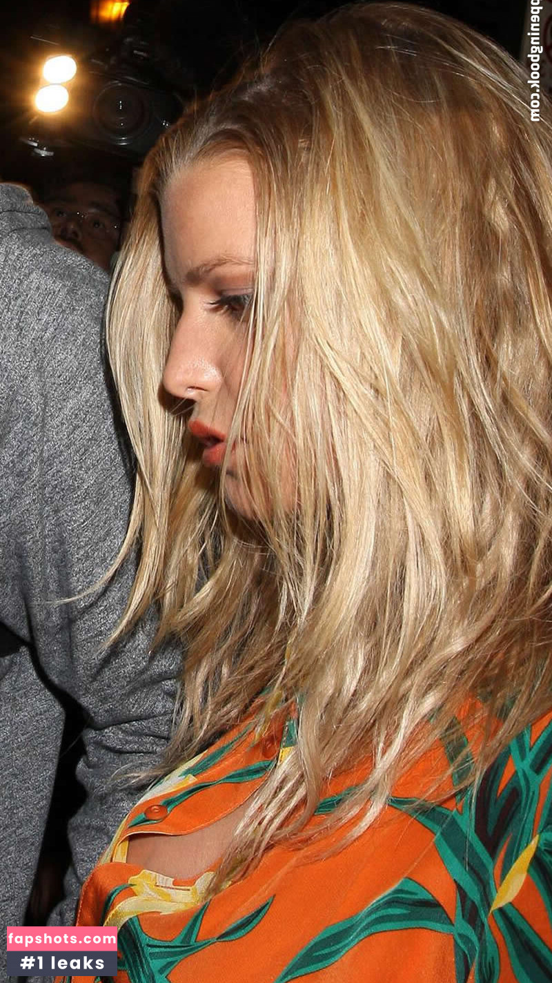 Jessica Simpson gallery photo #32