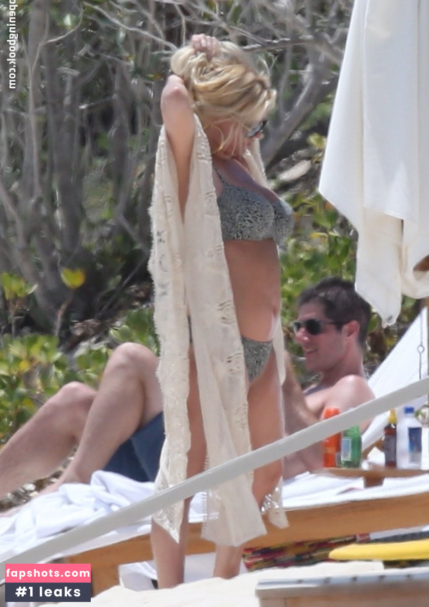 Jessica Simpson gallery photo #496