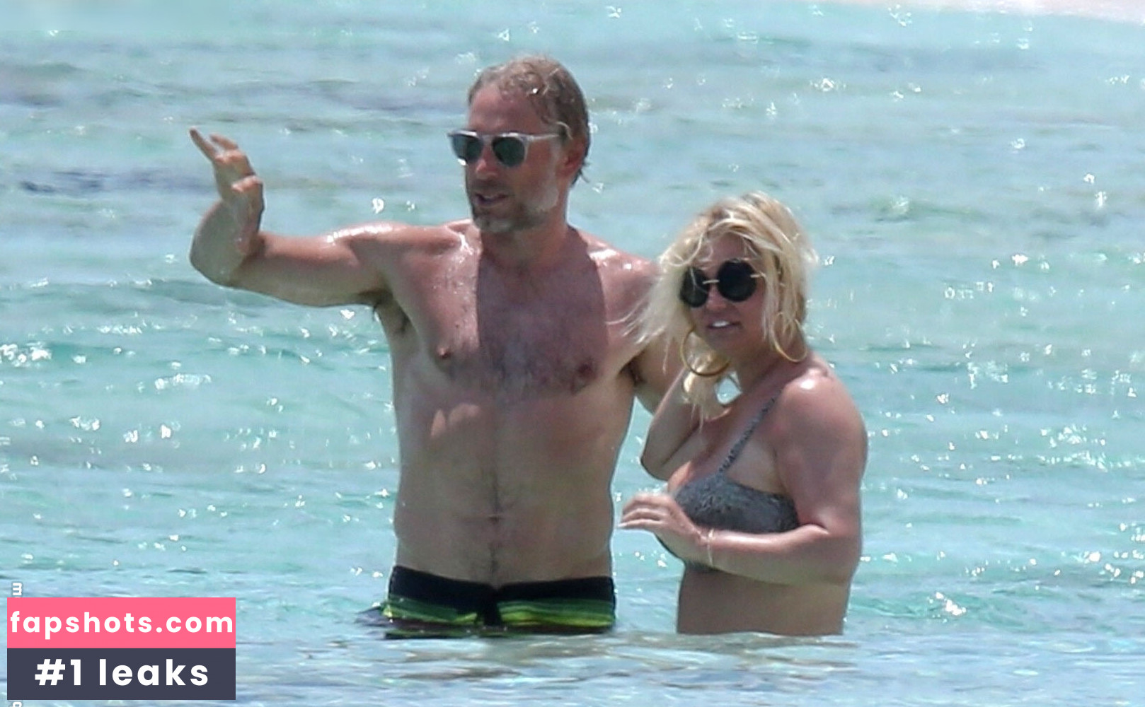 Jessica Simpson gallery photo #53