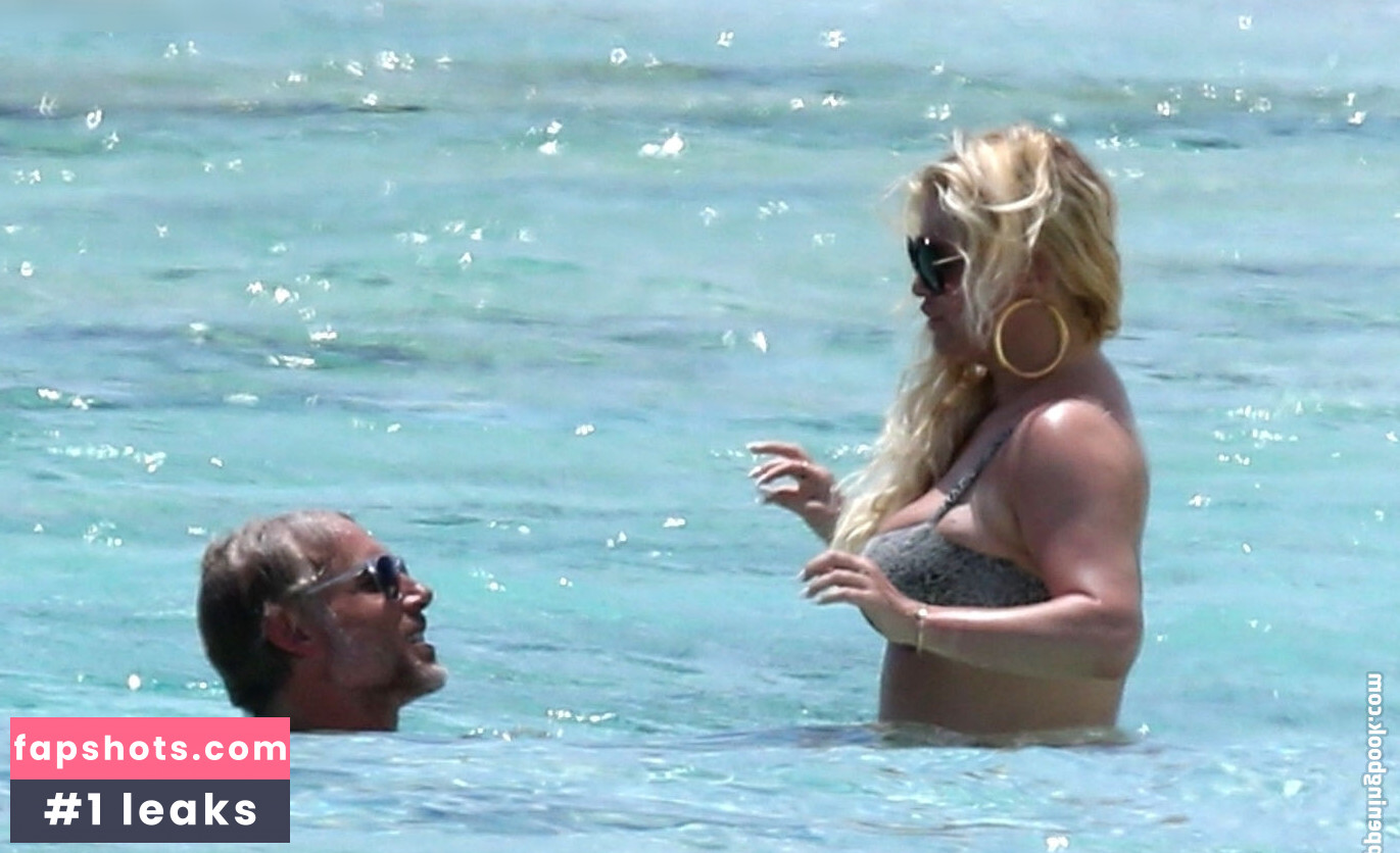 Jessica Simpson gallery photo #58