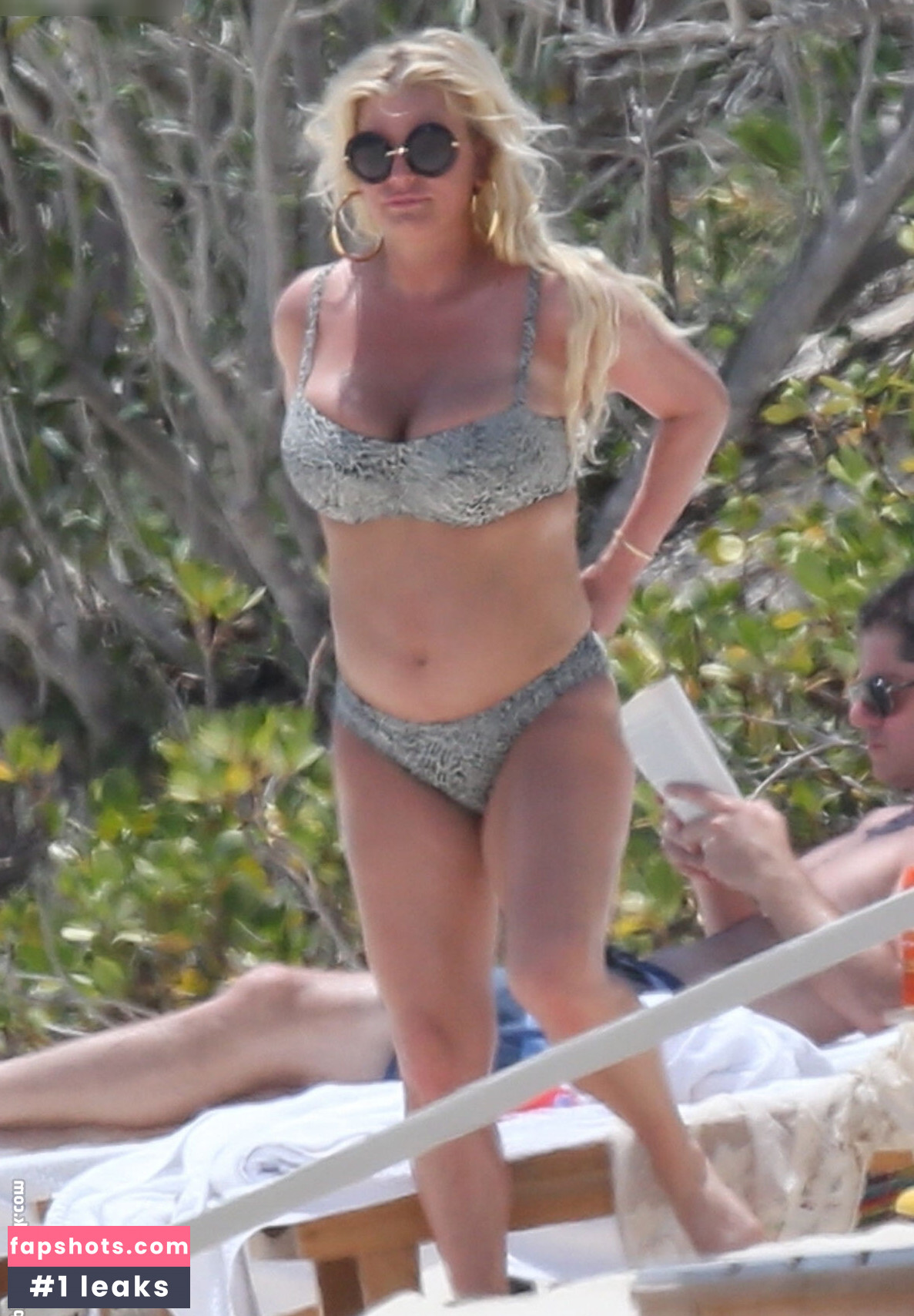 Jessica Simpson gallery photo #62
