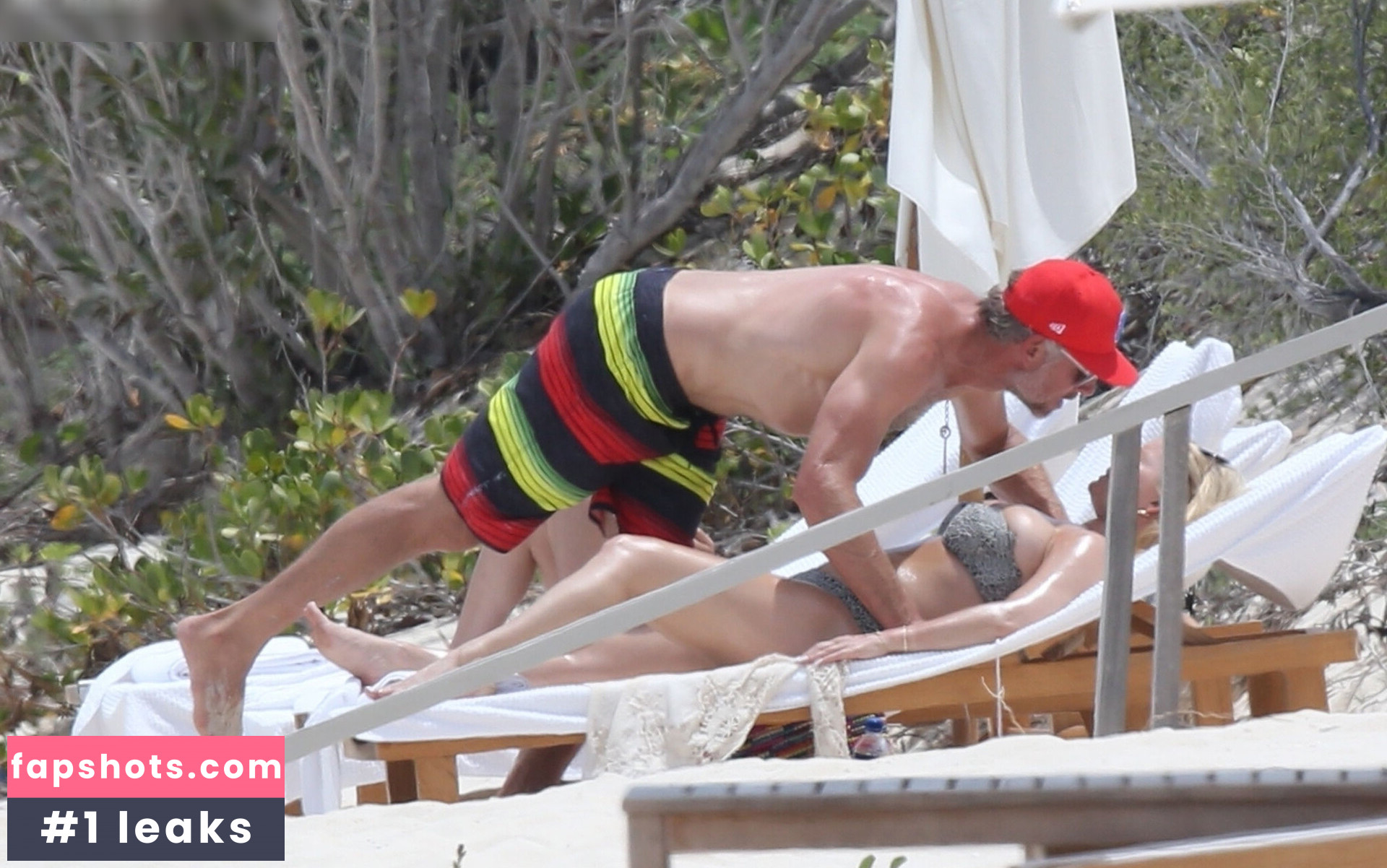 Jessica Simpson gallery photo #64