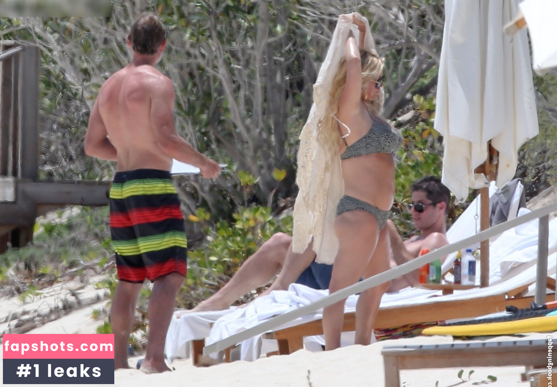 Jessica Simpson gallery photo #74