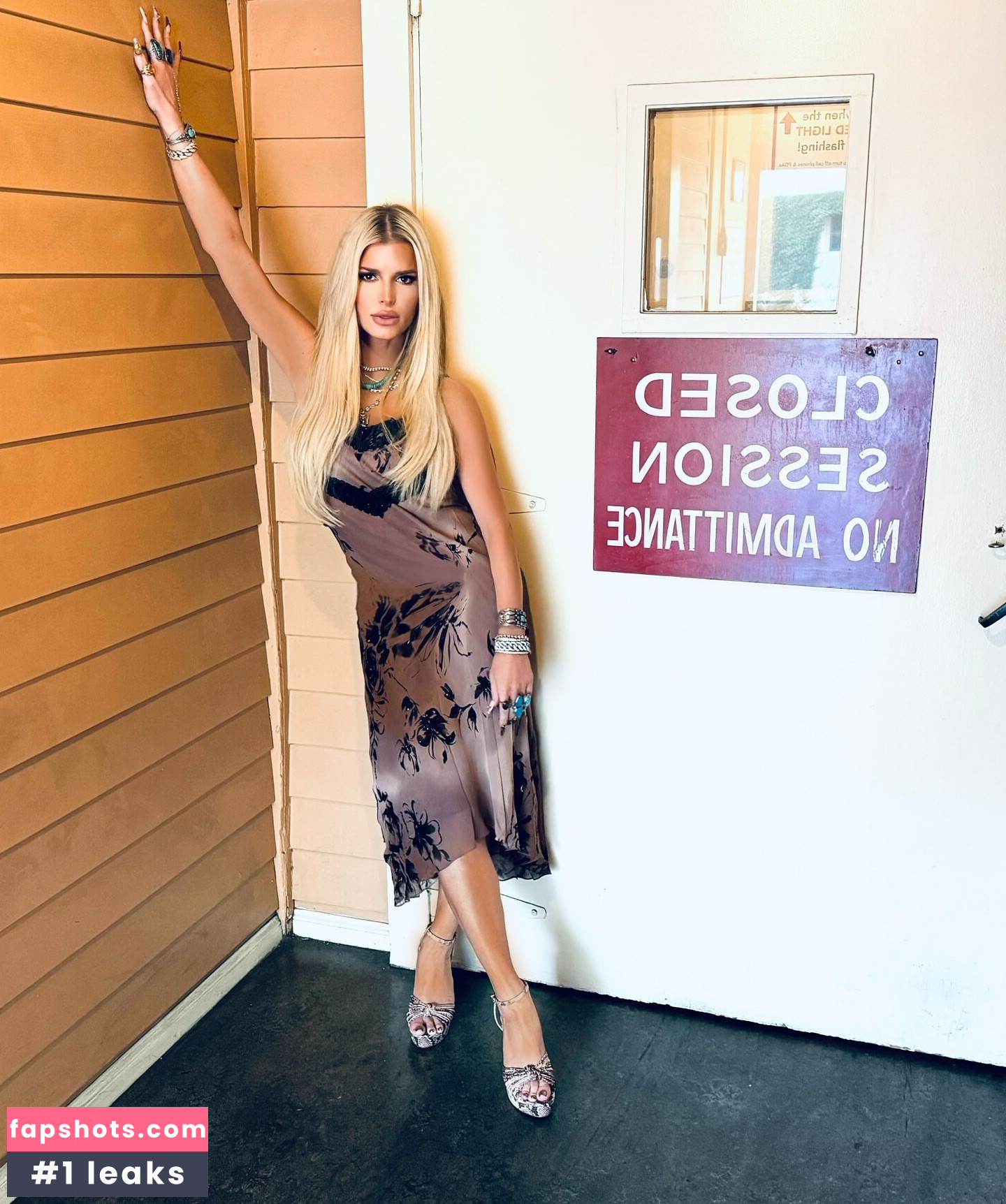 Jessica Simpson gallery photo #99