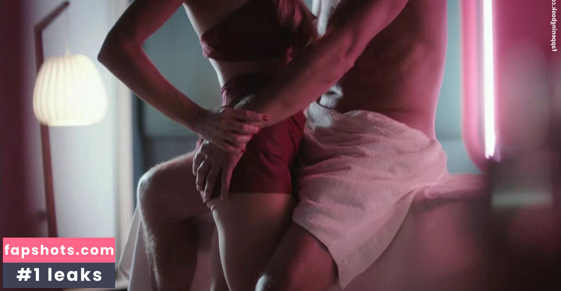 Jessica Sipos gallery photo #33