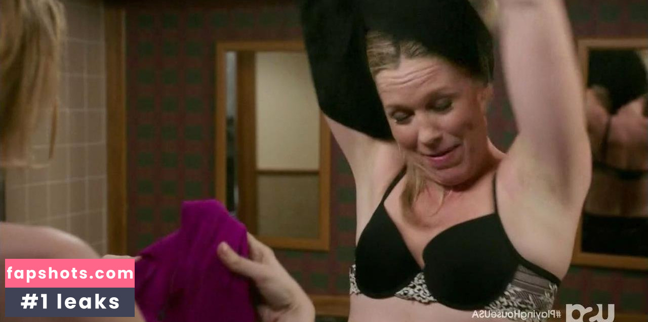 Jessica St. Clair gallery photo #11