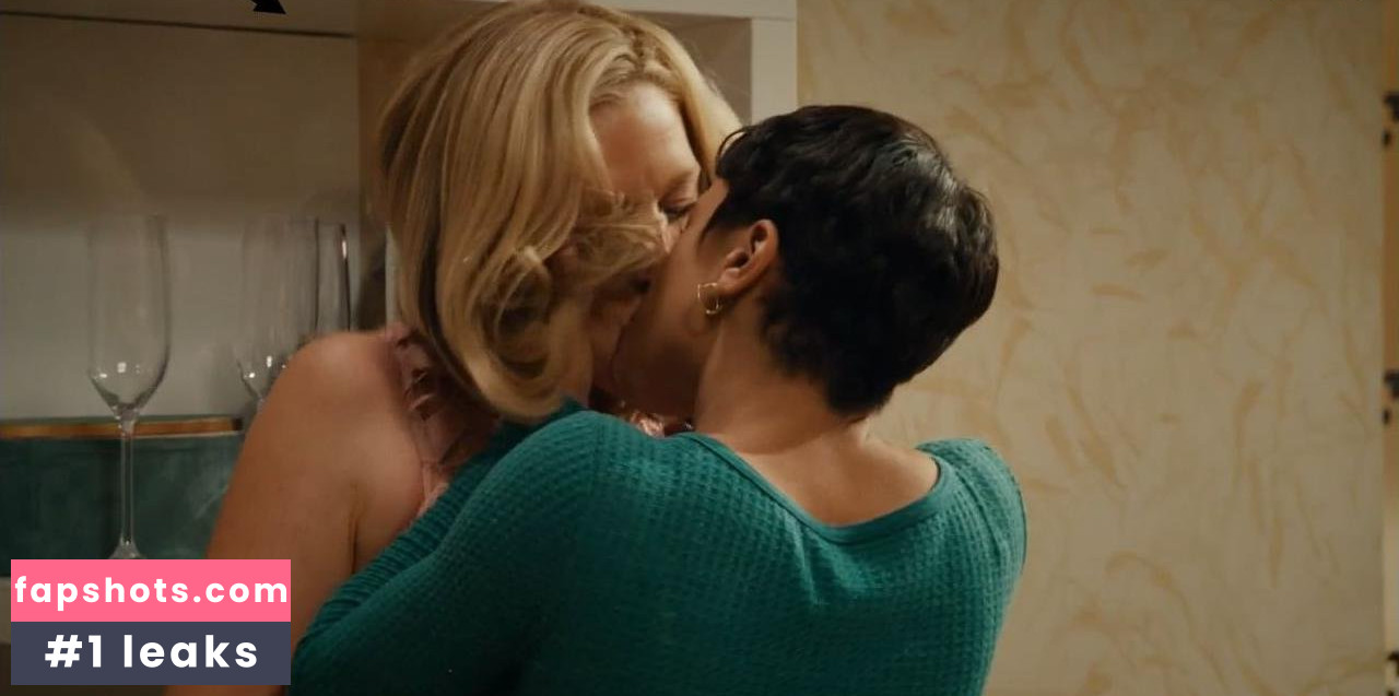 Jessica St. Clair gallery photo #16