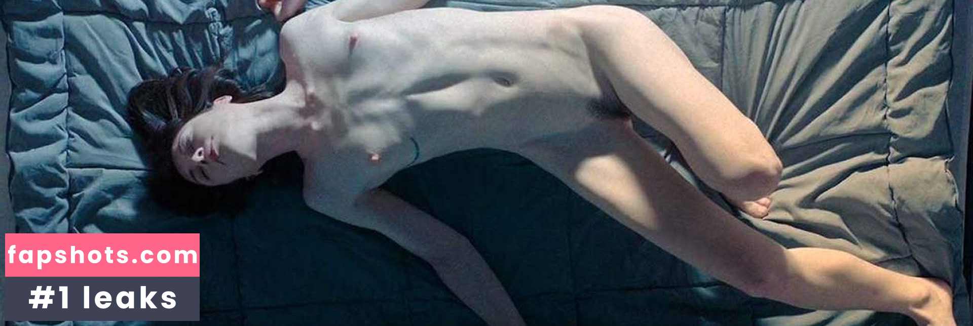 Jessica Stoyadinovich gallery photo #15