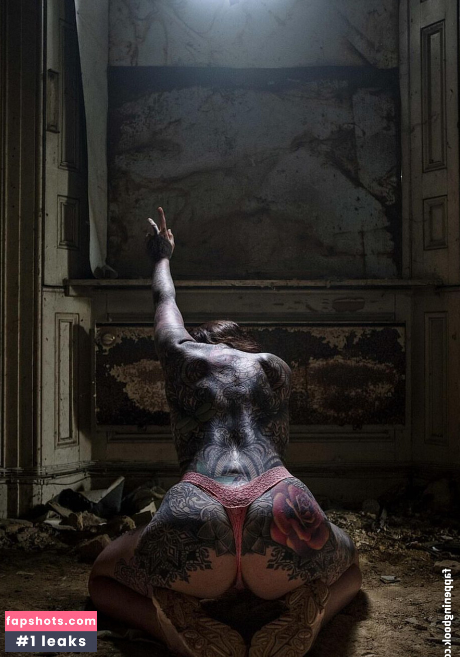 Jessica Surch gallery photo #9