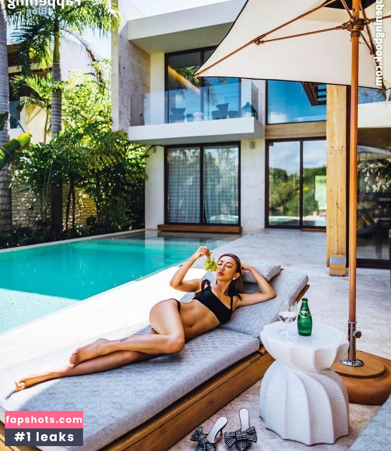 Jessica Wang gallery photo #12