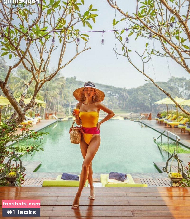 Jessica Wang gallery photo #14