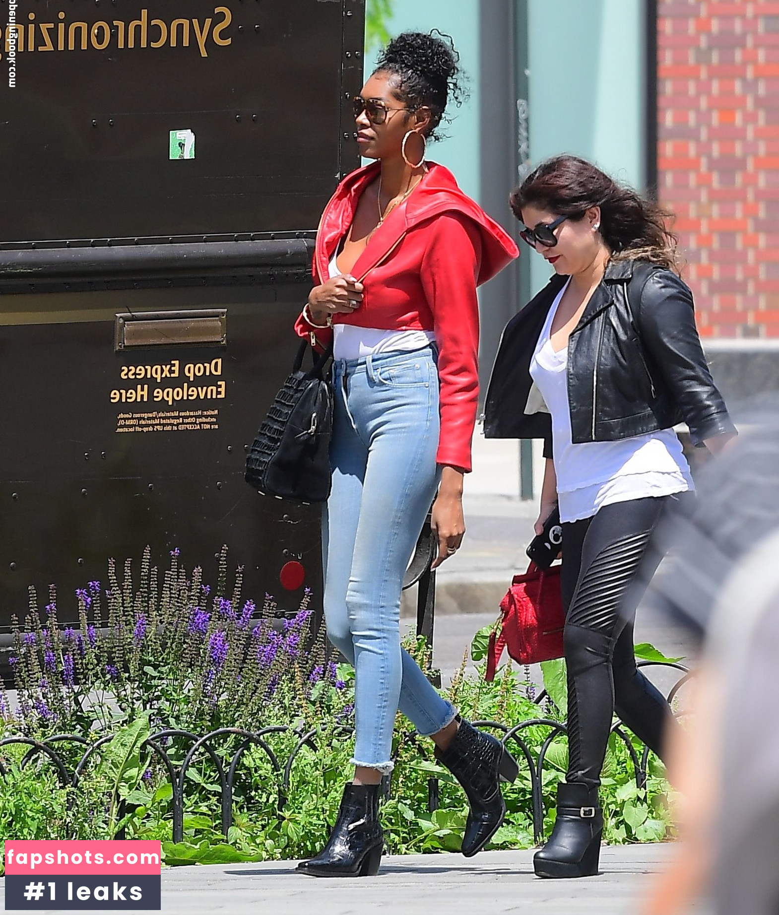 Jessica White gallery photo #225