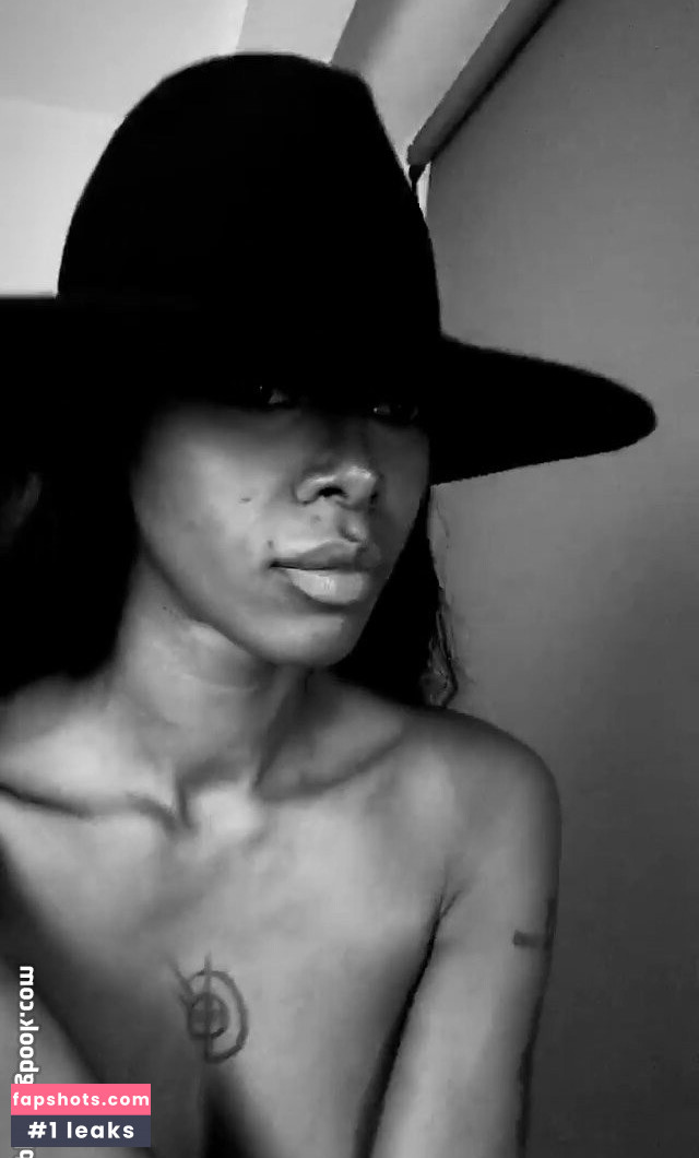 Jessica White gallery photo #9