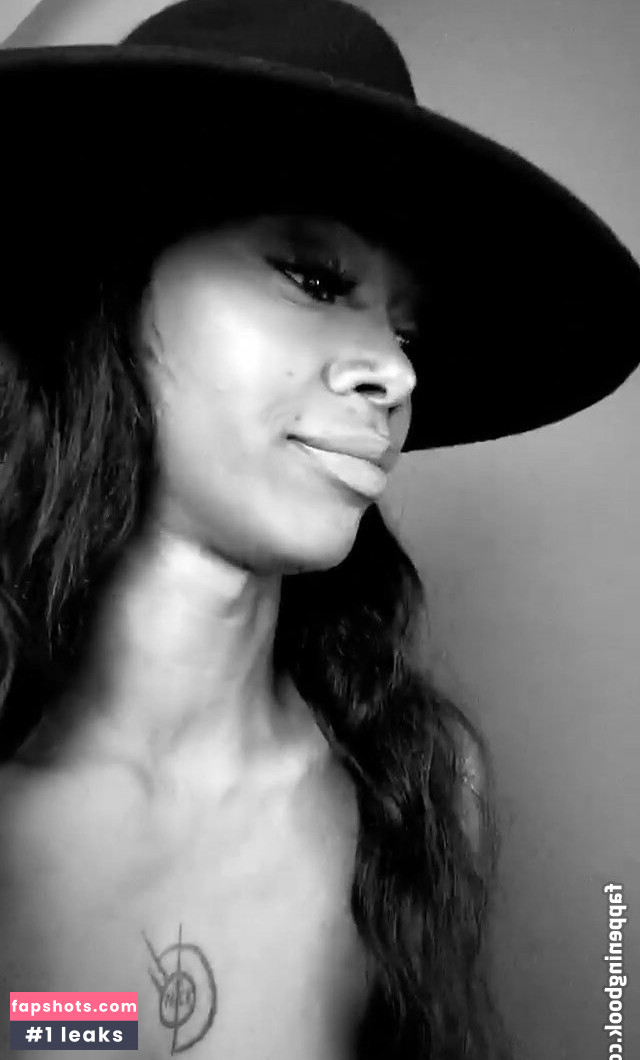 Jessica White gallery photo #10