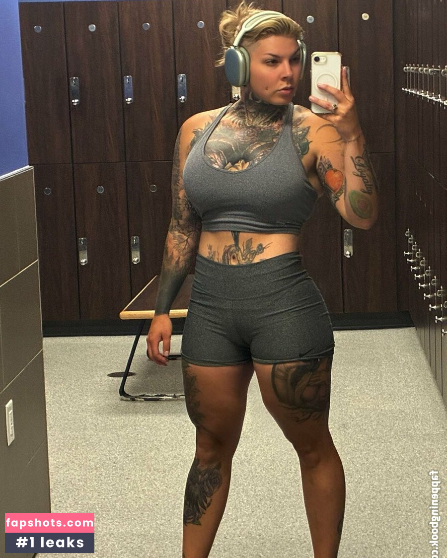 Jessica Wile nude babe gallery