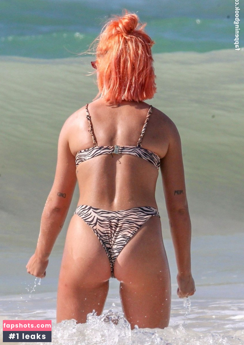 Jessica Woodley gallery photo #83