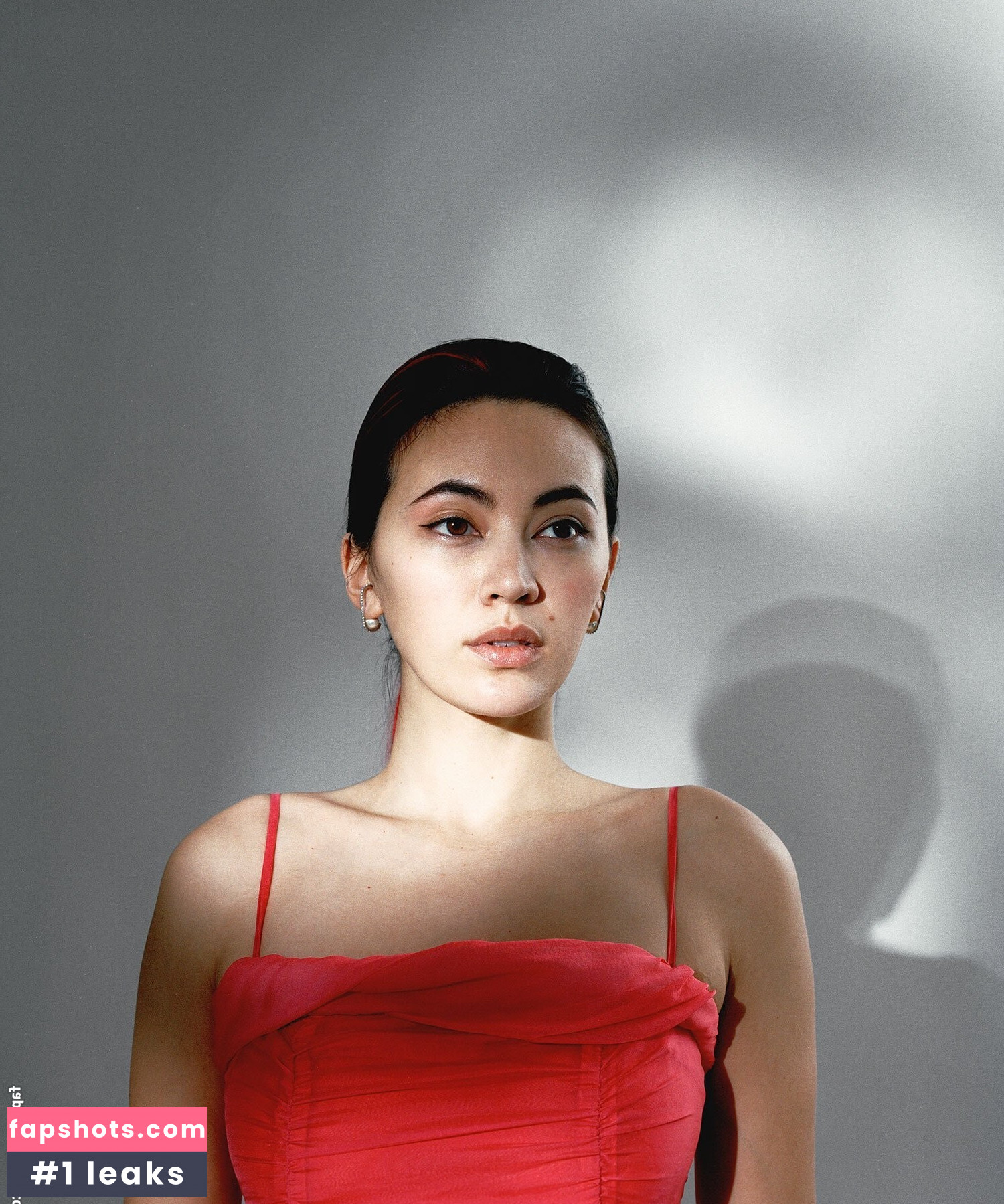 Jessica Yu Li Henwick gallery photo #49