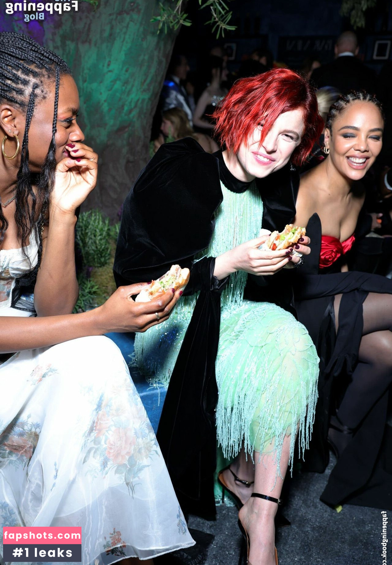 Jessie Buckley nude babe gallery