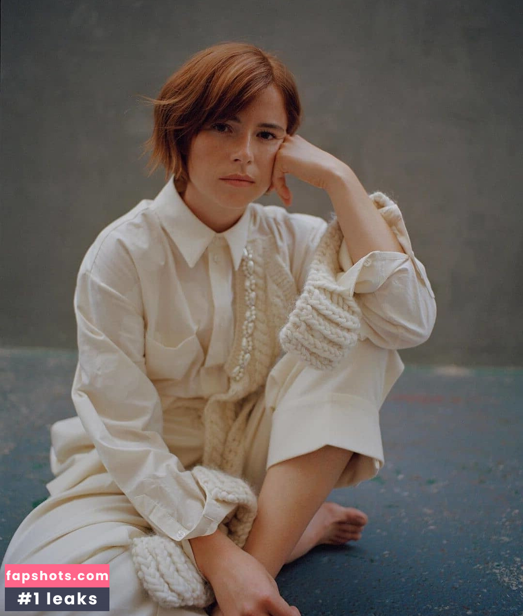 Jessie Buckley Nude Leaks OnlyFans Photos #28 - LeakJerk