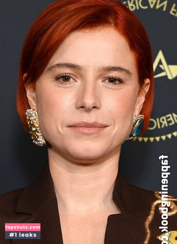 Jessie Buckley Nude Leaks OnlyFans Photos #45 - LeakJerk